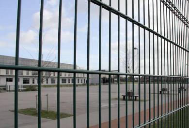 How to Distinguish Galvanized Welded Wire Mesh and Stainless Steel Welded Wire Mesh