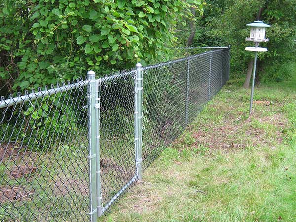 Specifications for chain link fence