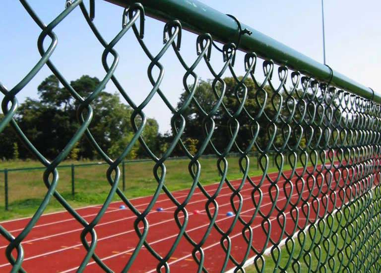 Comparison of PVC guardrail and ordinary guardrail