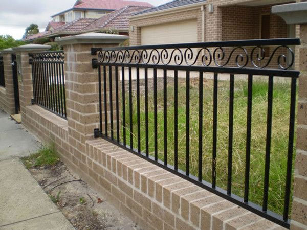 Decorative black color steel tubular fence with spears