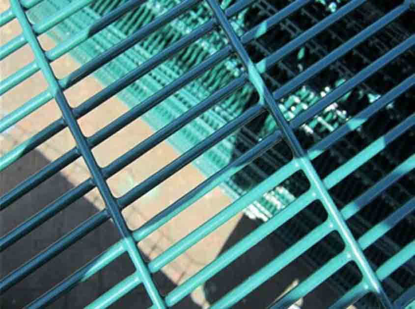 Take you to know the difference between the horizontal wire 358 security fence and the vertical wire 358 security fence
