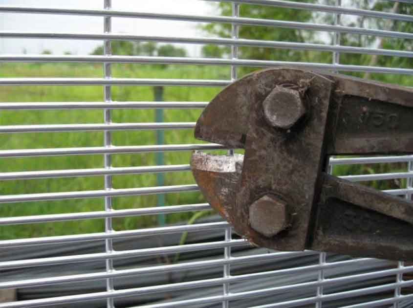 Fence with safety and reliability - 358 safety fence