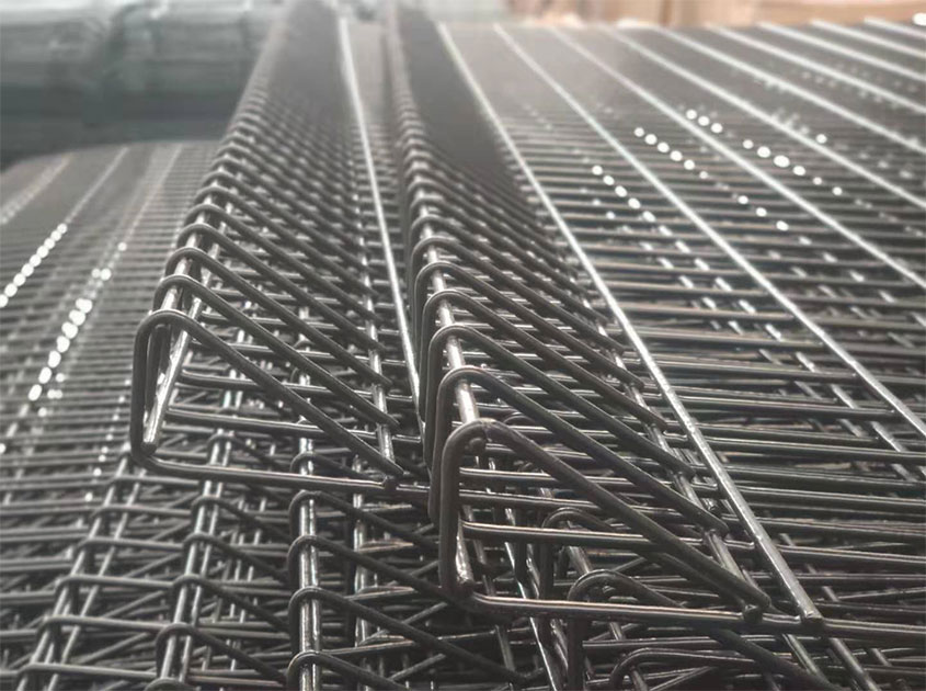 Get Expert Advice on BRC Fence & Roll Top Fence Installation