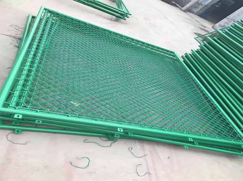 Versatile and Affordable: The Benefits of Chain Link Fencing