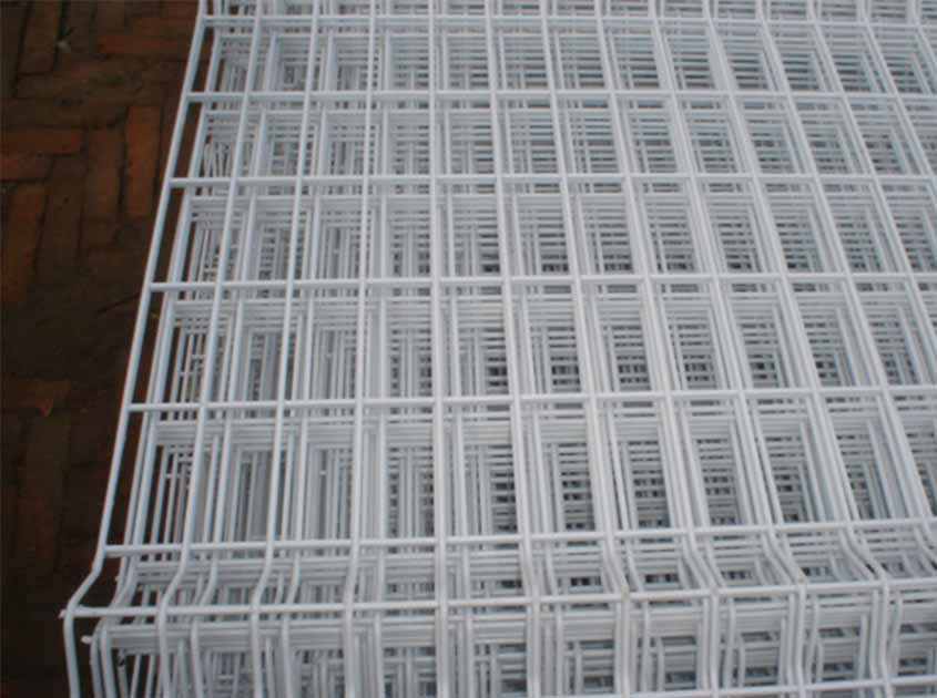 Uncompromised Privacy: Welded Wire Mesh Fence for Residential Peace of Mind