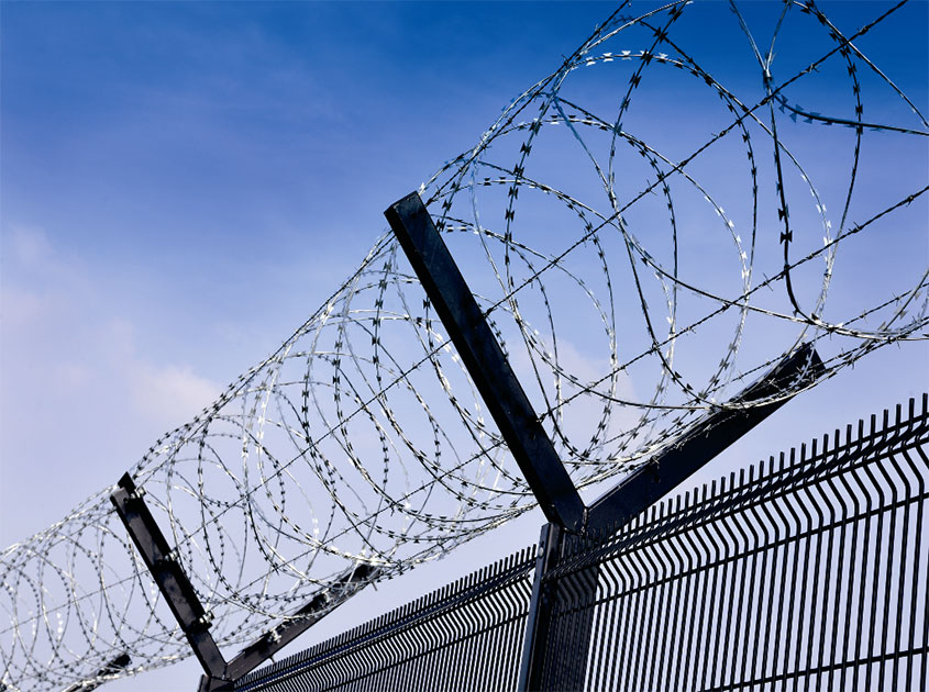 Resistant to Harsh Weather: Airport Security Fences Adapted to Various Weather Conditions