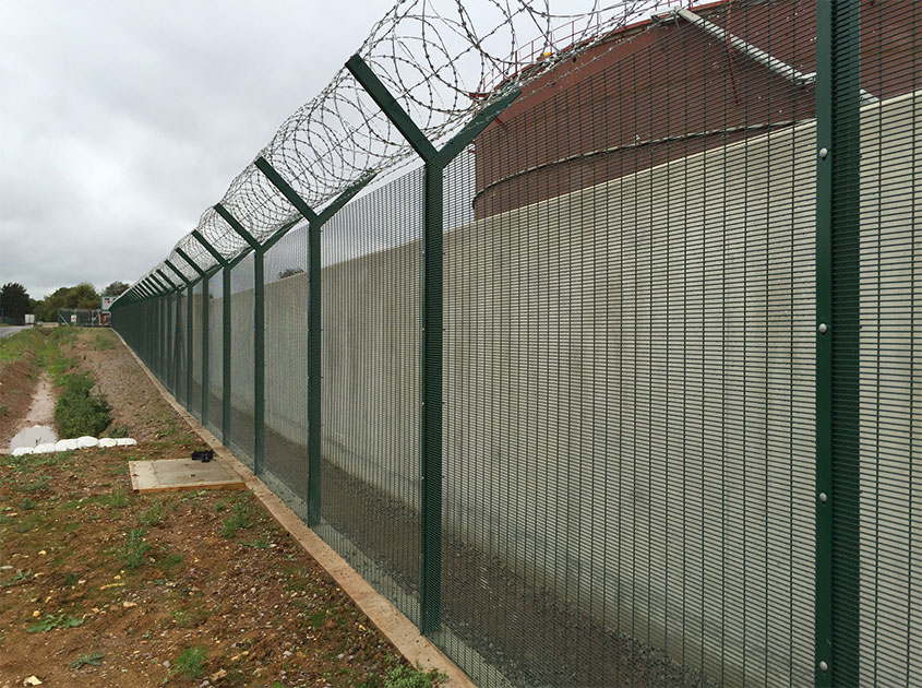 Fortify Airport Perimeters with the Trusted Sentinel: The Ultimate Airport Fence System