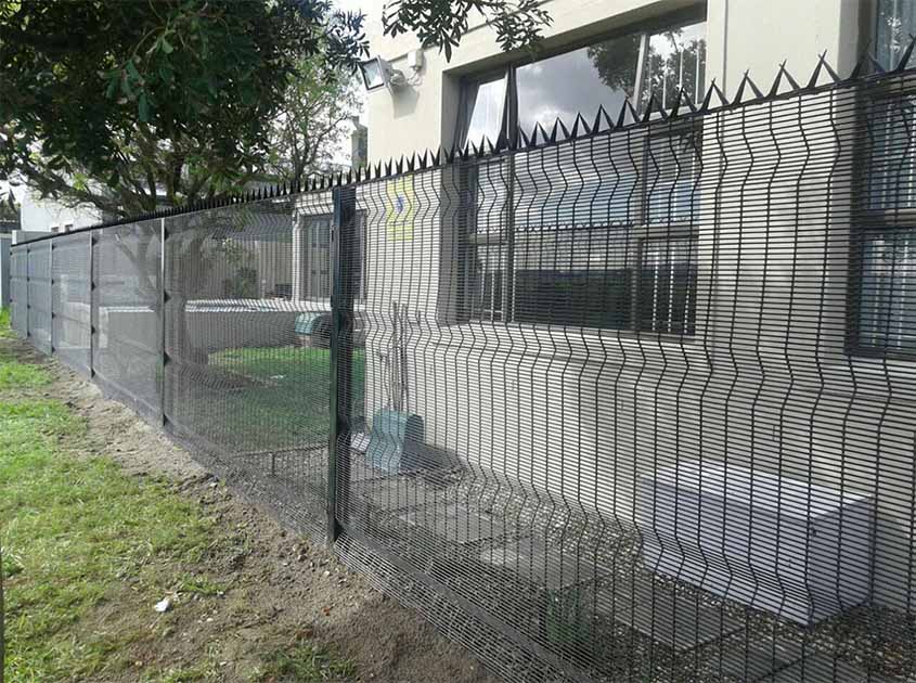 Guarding with Precision: The Unbeatable Performance of 358 Fence for Enhanced Security Measures
