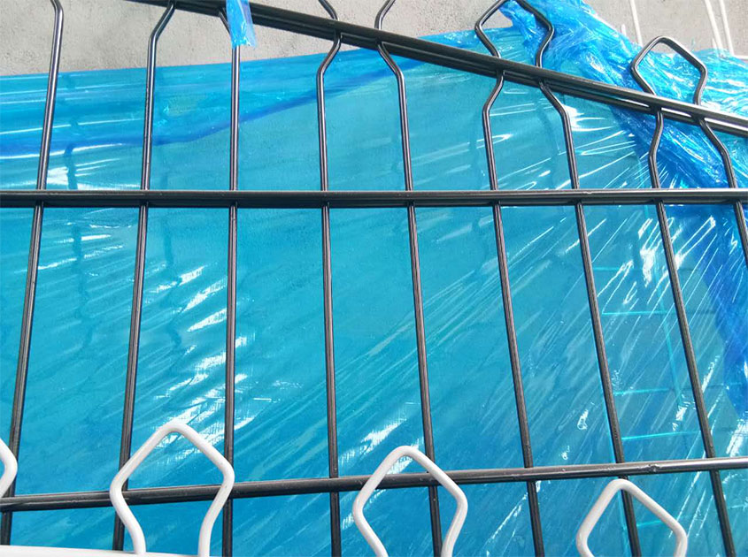 Double Wire Mesh Fence: Superior Protection with Double Wire Mesh Fence for Metal Manufacturing Sites