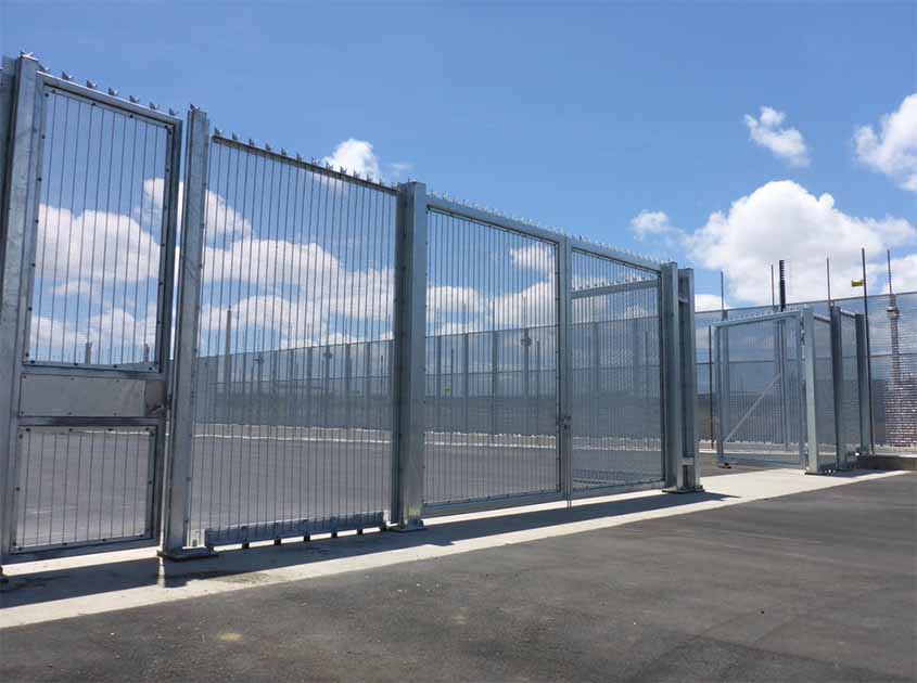 358 Fence: The Optimal Choice for High-Security Metal Manufacturing Environments
