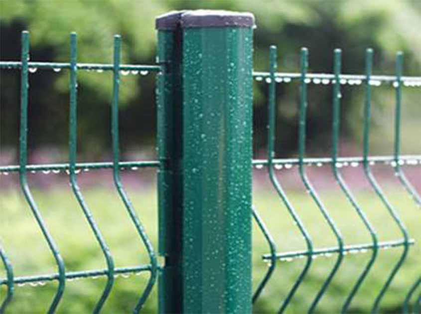 Are there any specific maintenance requirements that I should be aware of for the Peach Post Fence?cid=5