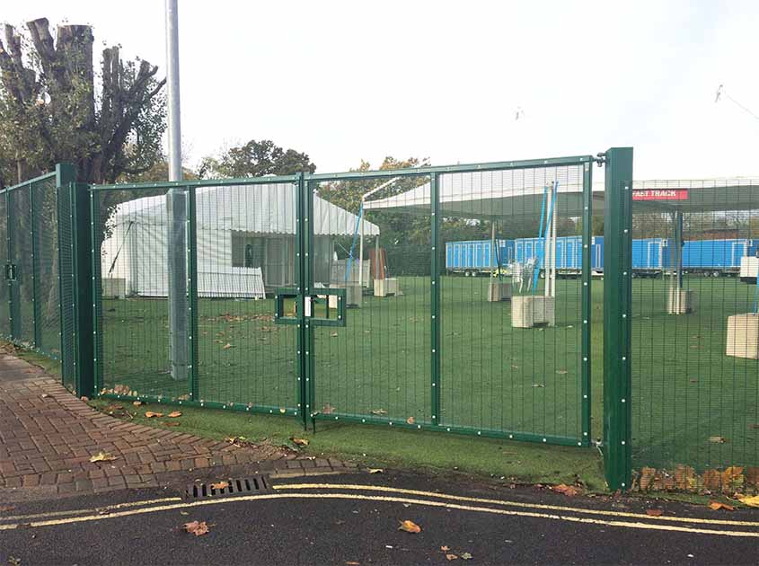 An In-depth Look at the Installation Process of 358 Fence
