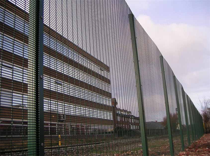 358 Strength of Fences