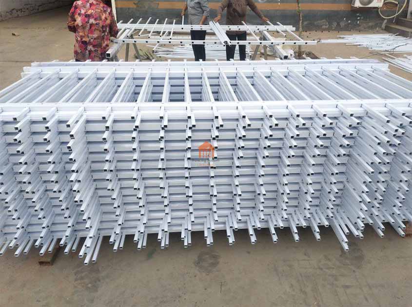 Pyramid mesh fence: A Reliable Choice for Sports Facilities