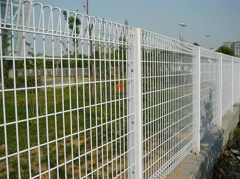 Case Study: brc mesh fence in Sports Facilities for Crowd Control and Safety