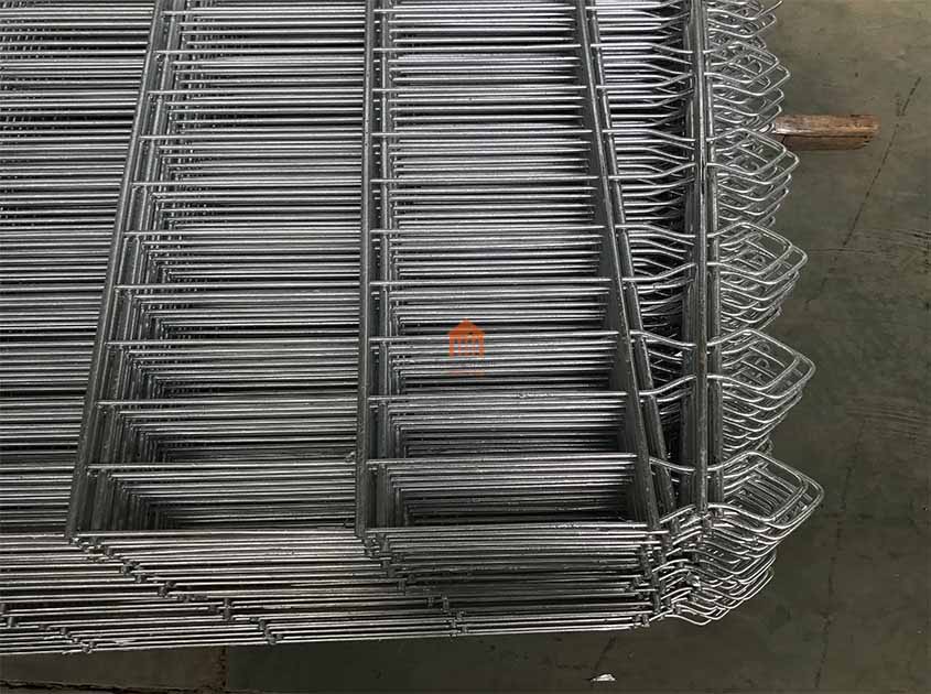 Customizing Double Wire Mesh fence for Residential Boundaries