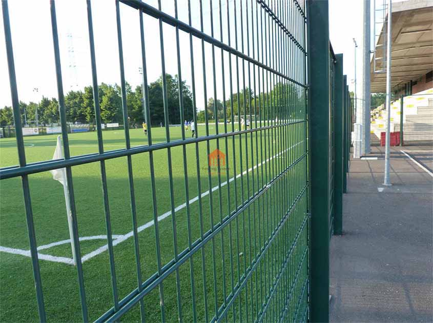 Real-Life Experiences with Double Wire Mesh fence