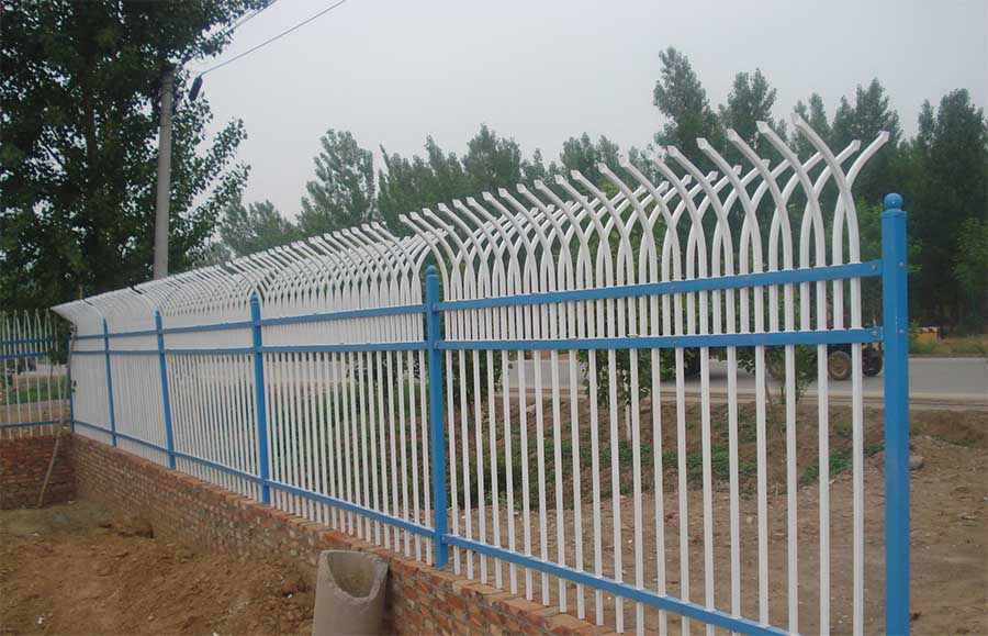 Pyramid Mesh Fence: Building Safety from the Ground Up - Installation, and Maintenance Guide
