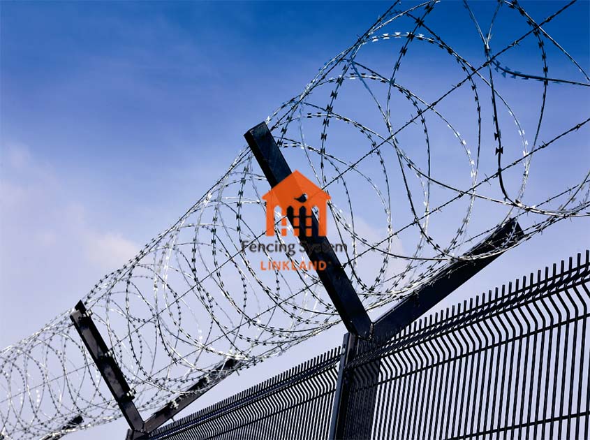 A Classic Choice for fence for airport Protection