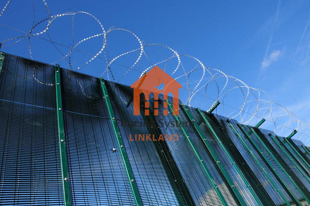 Benefits of Enhanced Airport Perimeter Protection Using Various Airport fence