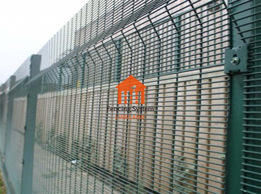 Benefits of Using anti-climb fence for Border Control