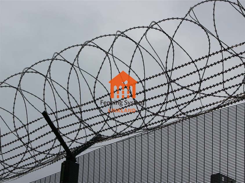 Customer Testimonials: Successful Cases of Airport Fencing