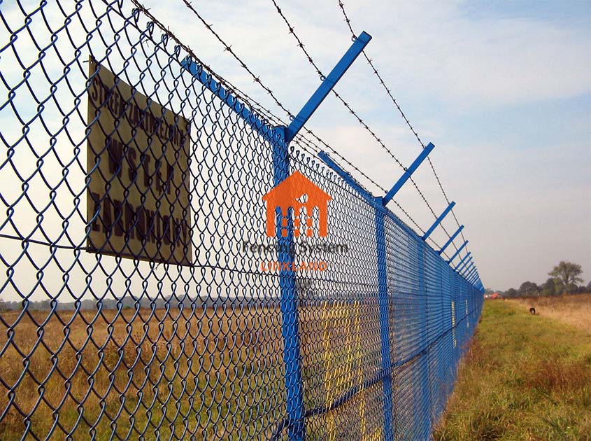 Airport fence: An Overview of Its Regulatory Requirements and Standards