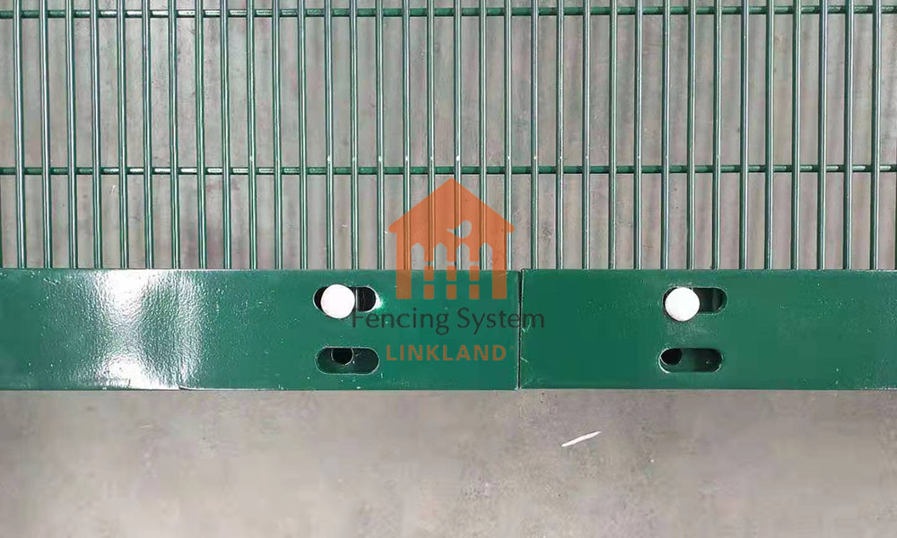 The Benefits of Using 358 security fence for Military Bases