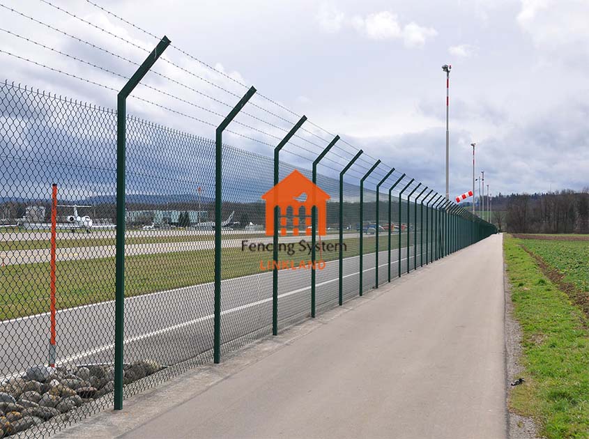 Enhancing Airport Security with Advanced Airport Fencing Systems