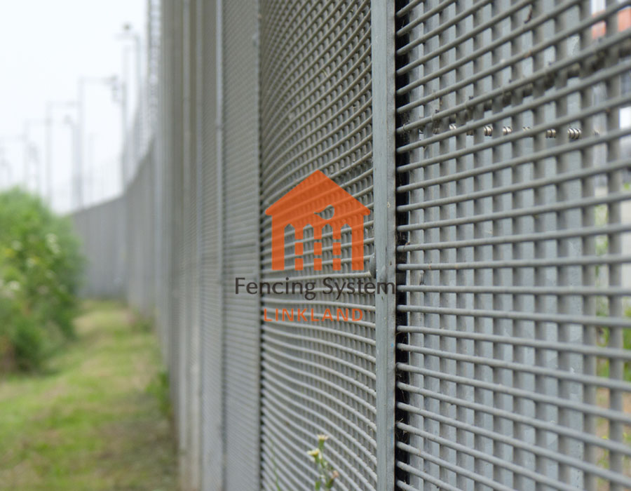 The Advantages of 358 security fence for Industrial and Commercial Applications