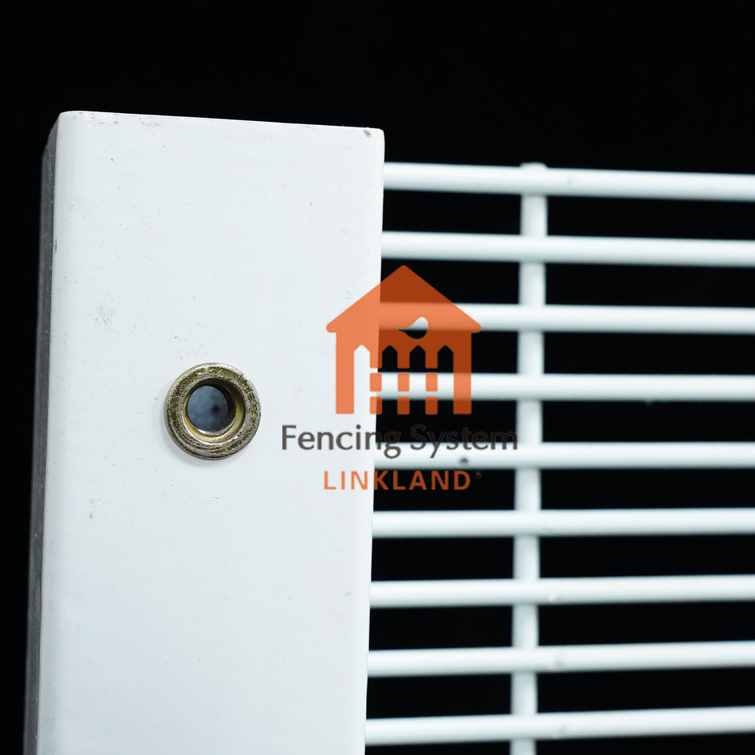anti-climb fence access control: integrated gates, sensors and monitoring