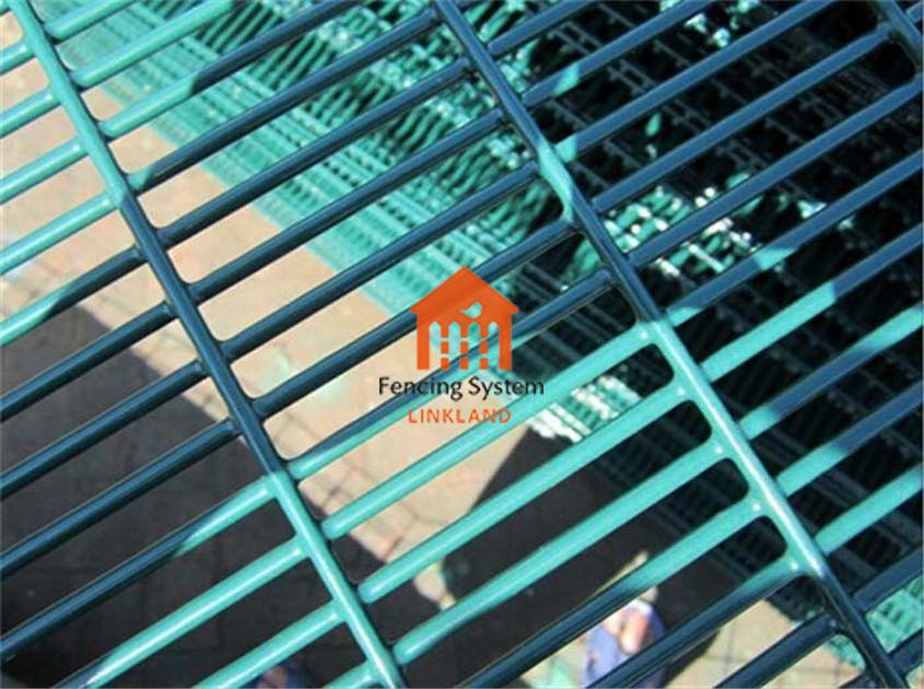 Design Considerations for an Effective 358 security fence System
