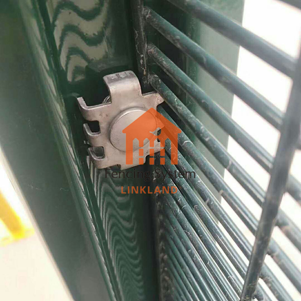 anti-climb fence vs. Intrusion Detection Systems: A Comparative Analysis