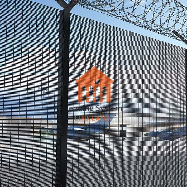 Airport Fence Installation: Expert Tips For A Secure Perimeter