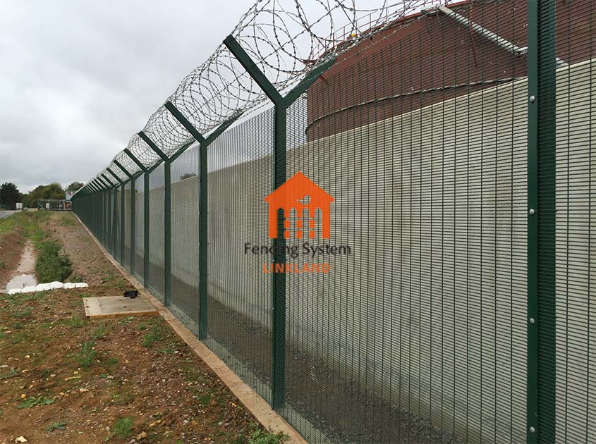 Airport Fence Installation: Expert Tips For A Secure Perimeter