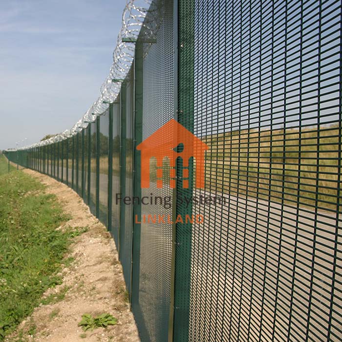 The Importance of Airport fence: Protecting Airport Infrastructure