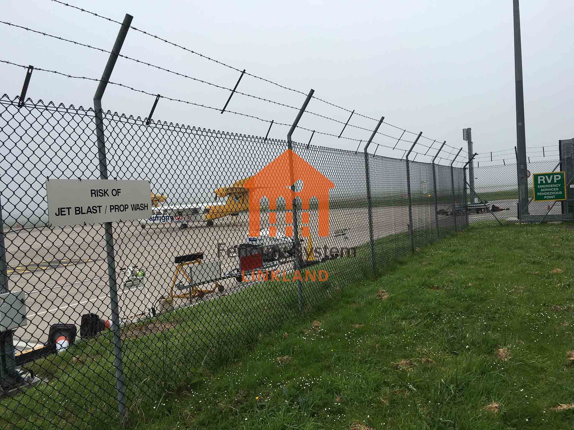 The Importance of Airport fence: Protecting Travelers