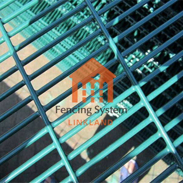 358 security fence: from impenetrable barriers to stunning obstacle courses