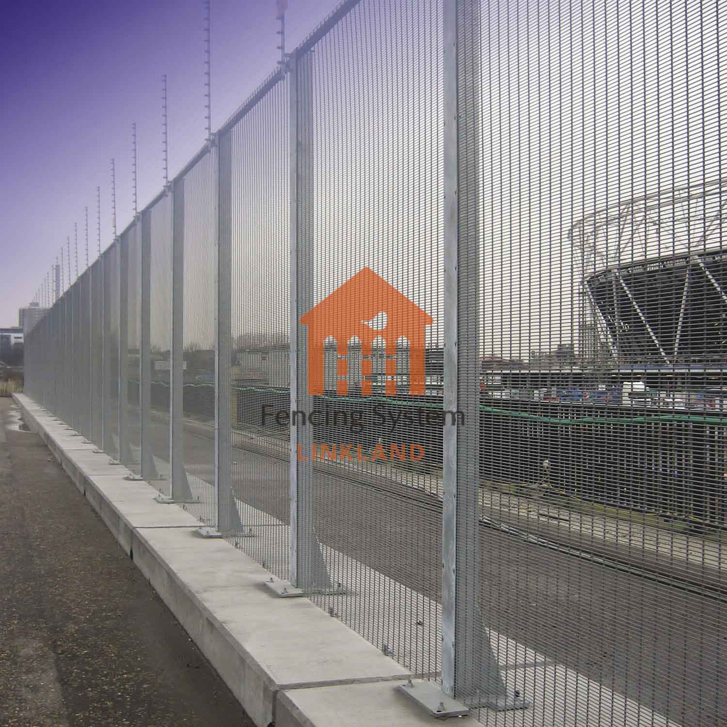 anti-climb fence coating: Corrosion resistant
