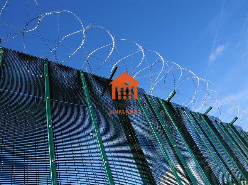 Airport fence Systems: Installation Guide