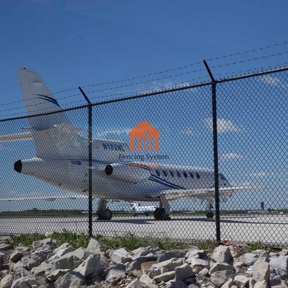 Corrosion Protection for Airport fence: Coating Options for Longer Service Life