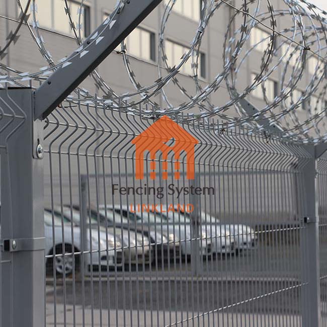 Airport fence Foundation and Anchorage Methods: Ensuring Stability and Resistance