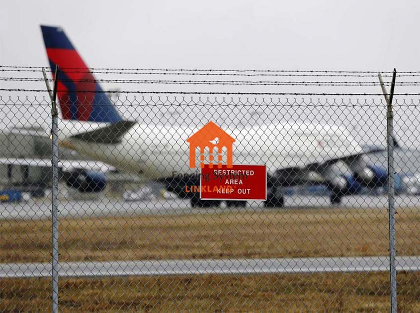 Corrosion Protection for Airport fence: Coating Options for Longer Service Life