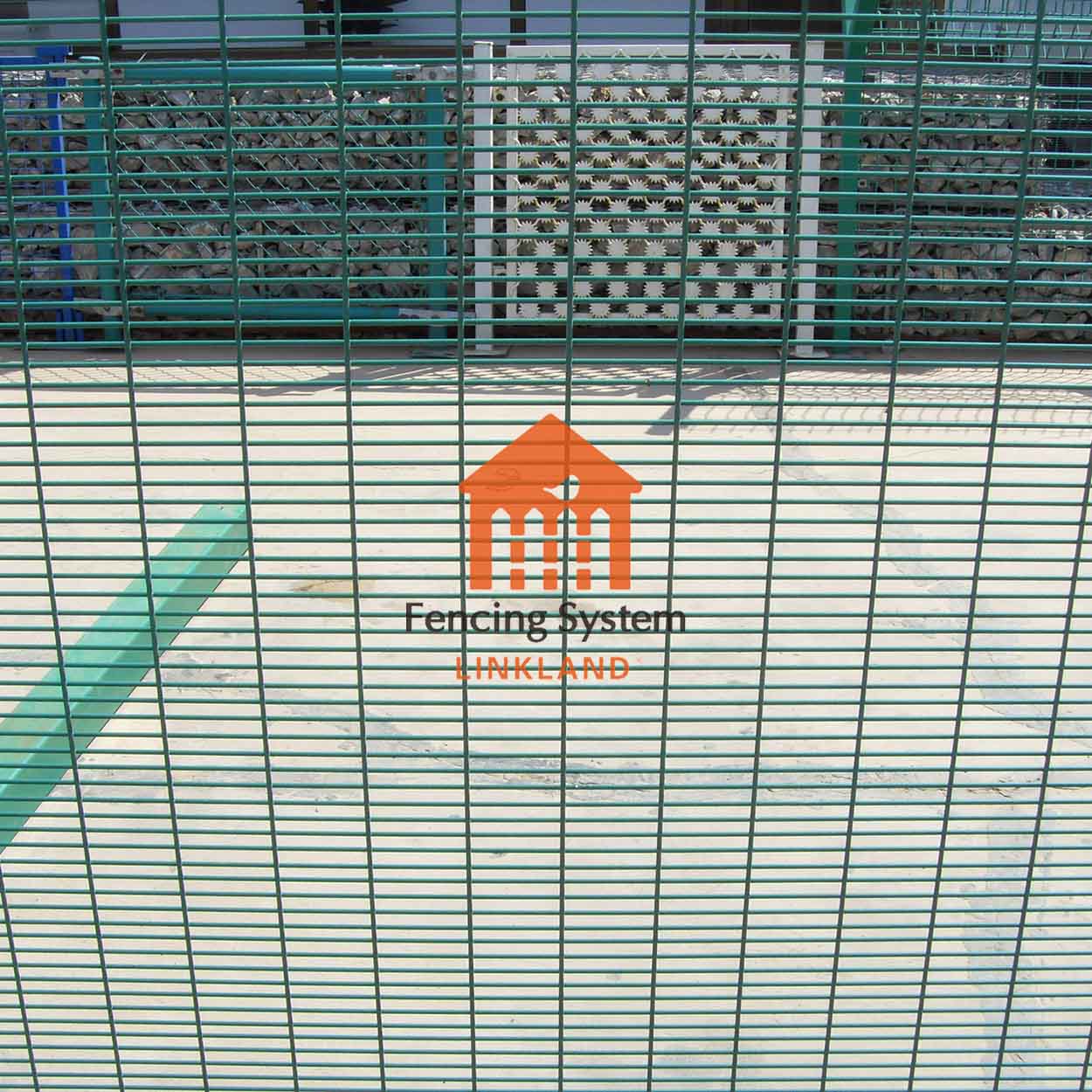anti-climb fence Retrofit: Upgrading Existing Fence Systems for Enhanced Safety