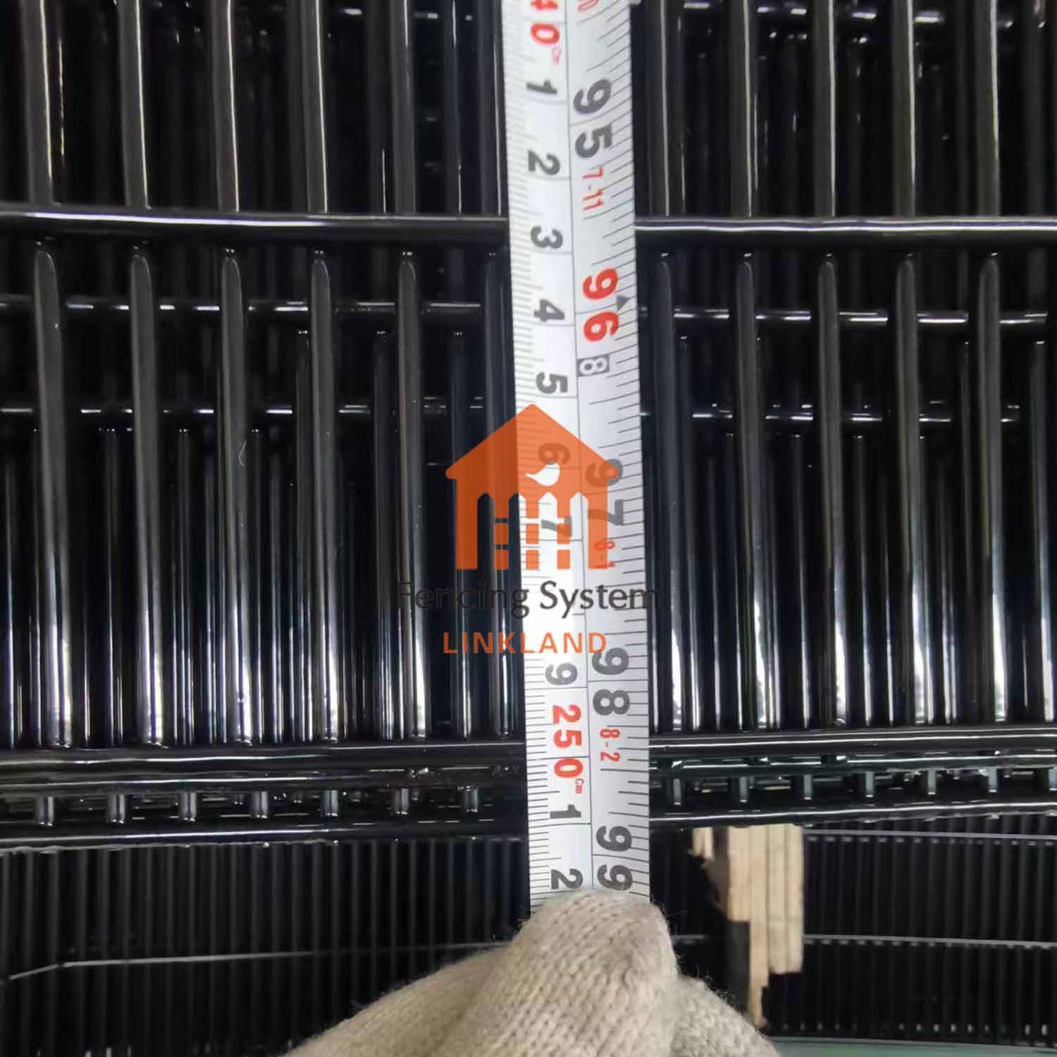Enhancing Airport Security: The Role of Advanced Airport fence Systems