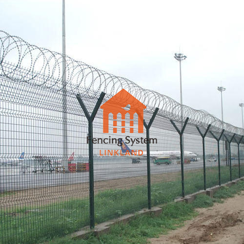 Airport fence Material: Durability to Environmental Factors