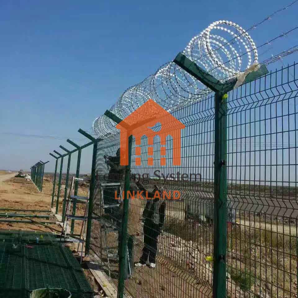 Application of Welded mesh fence in different fields