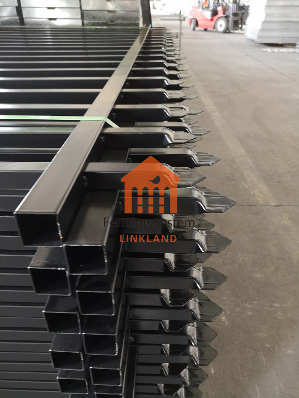 Market demand and prospect of Steel Picket Fence