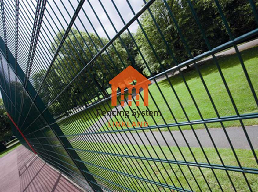 Customization method and steps of Double wire mesh fence