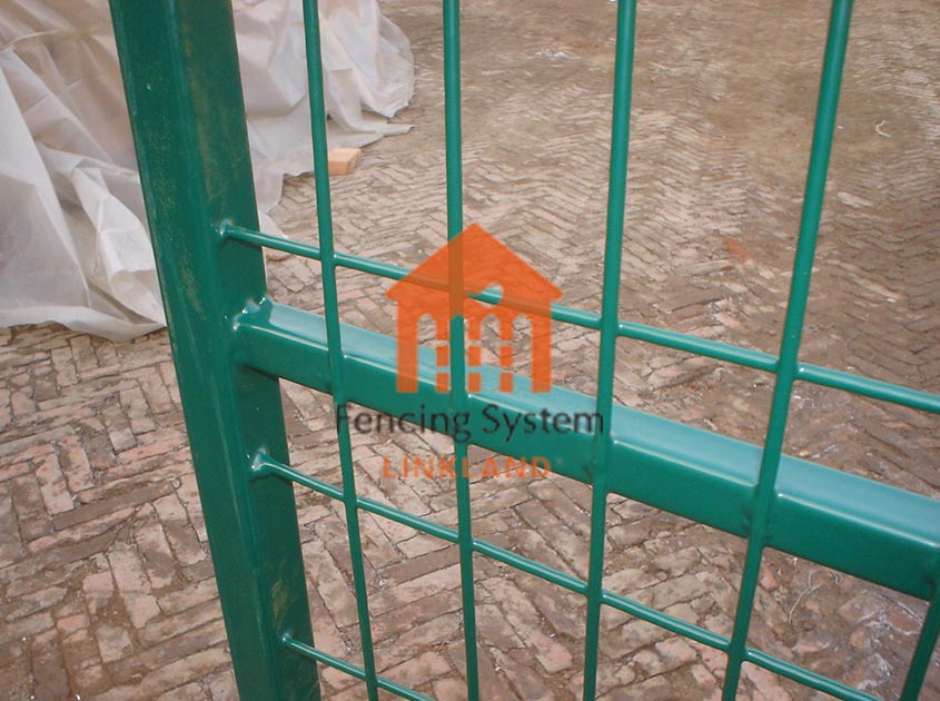 Canada temporary fence Program: Challenges and Opportunities